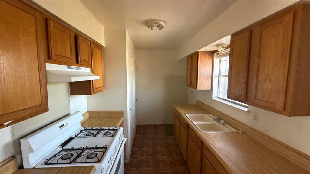 Dallas, TX 75241,3707 Pacesetter Drive