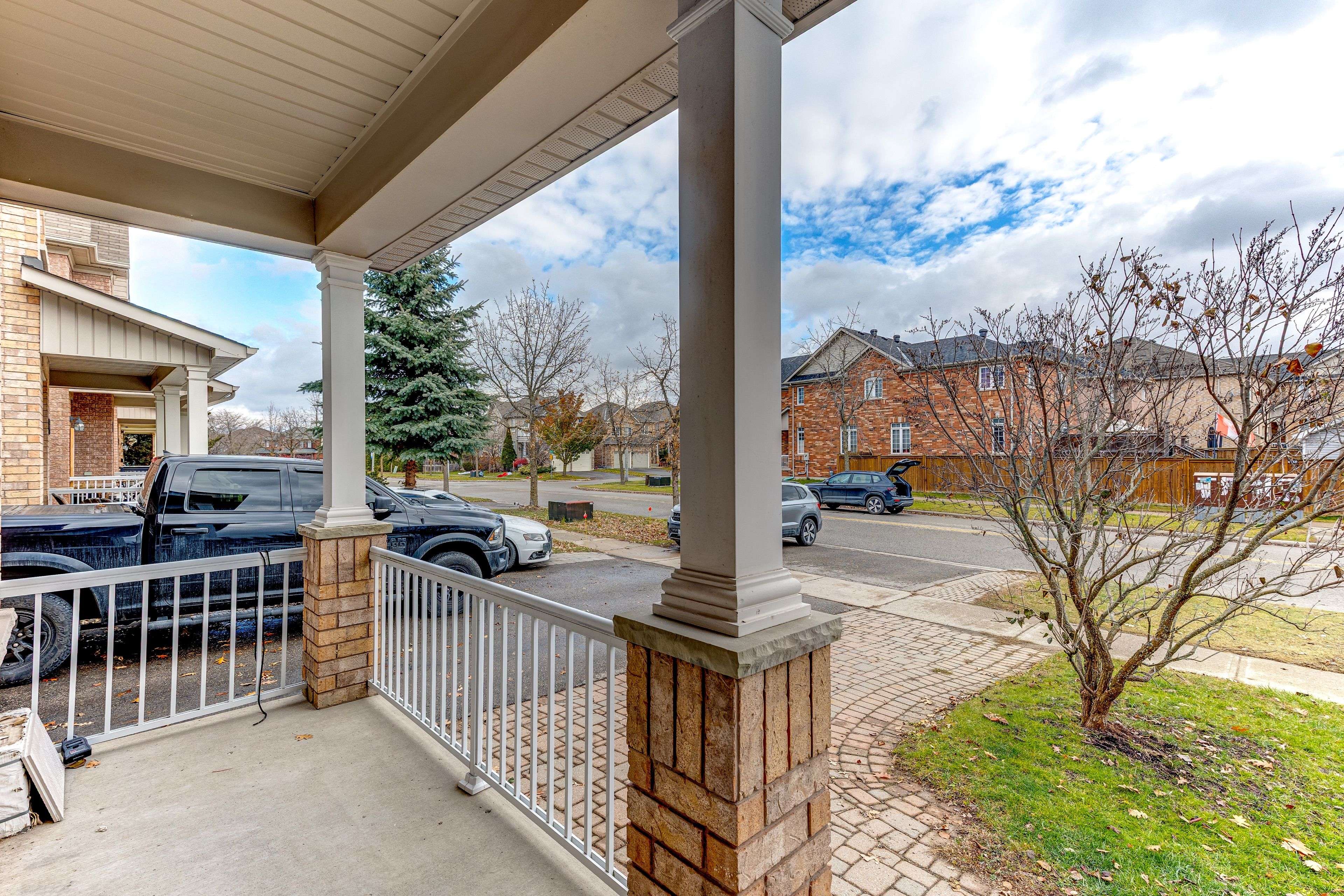 Richmond Hill, ON L4E 4S2,58 Wood Rim DR