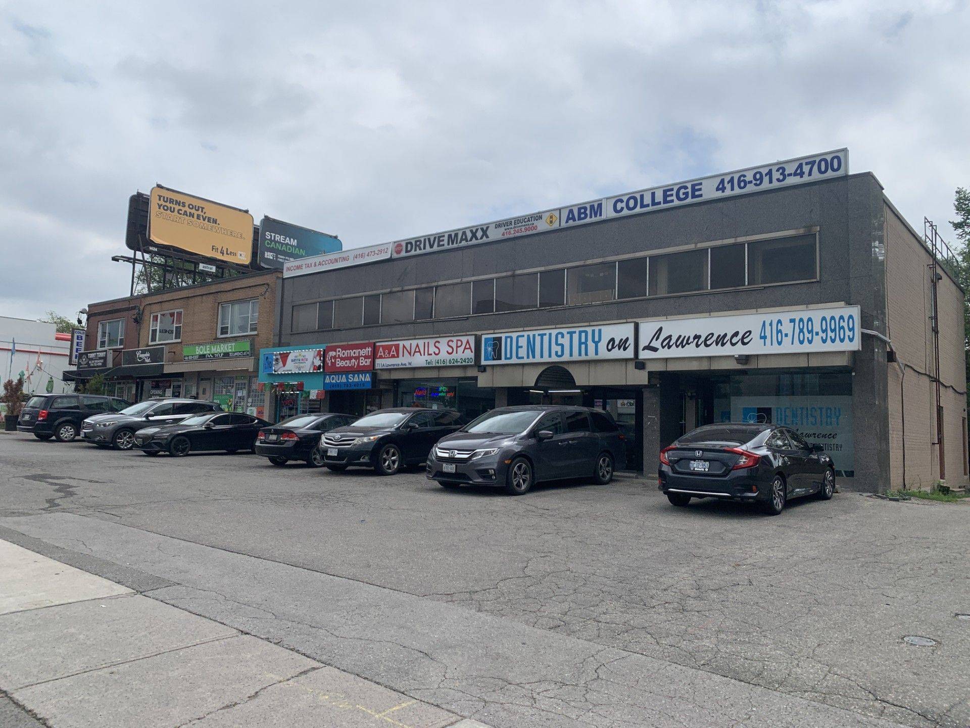 Toronto W04, ON M6A 1B4,705 Lawrence AVE W #200