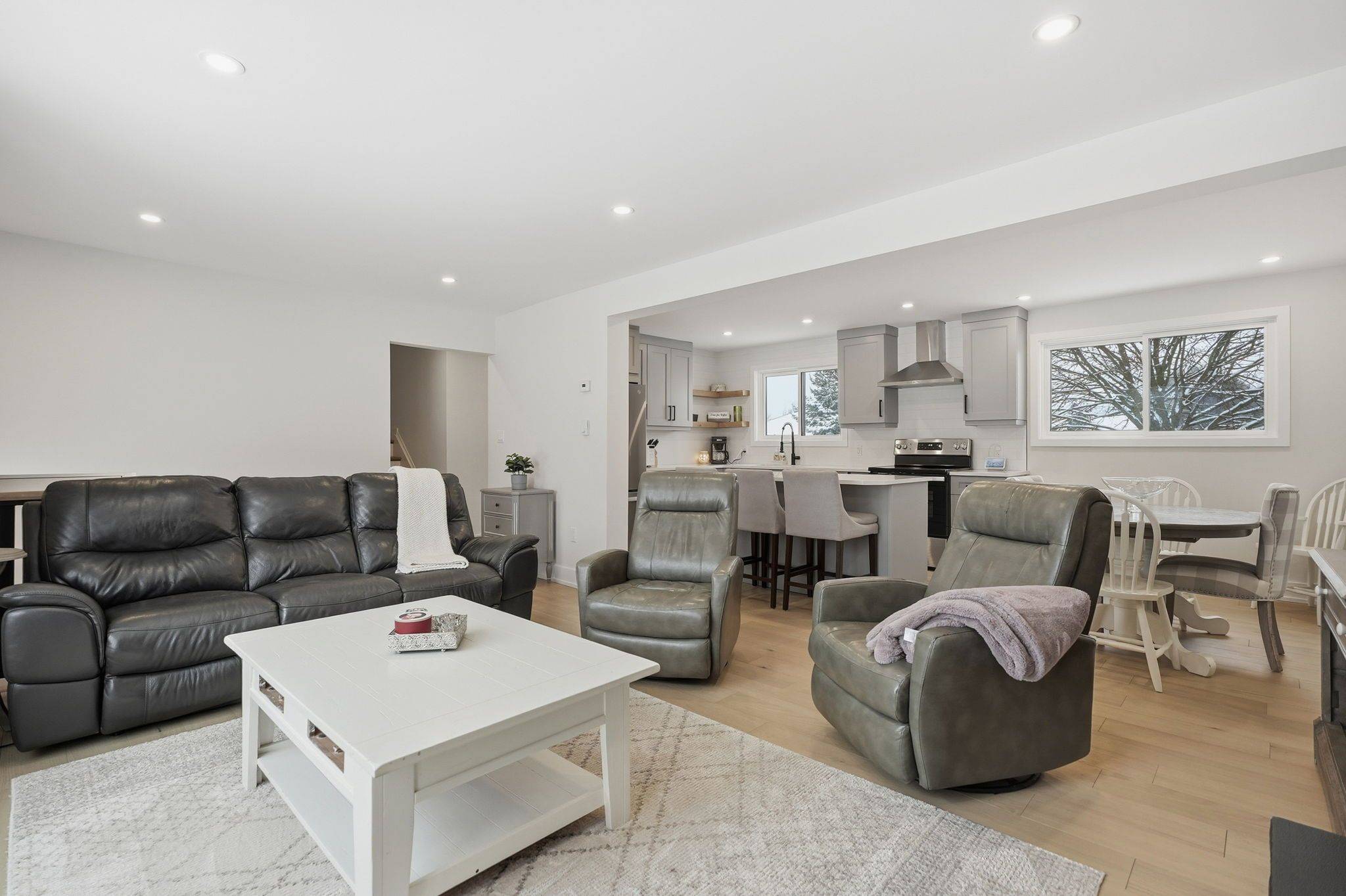 Pelham, ON L3C 3E4,1097 Pelham ST