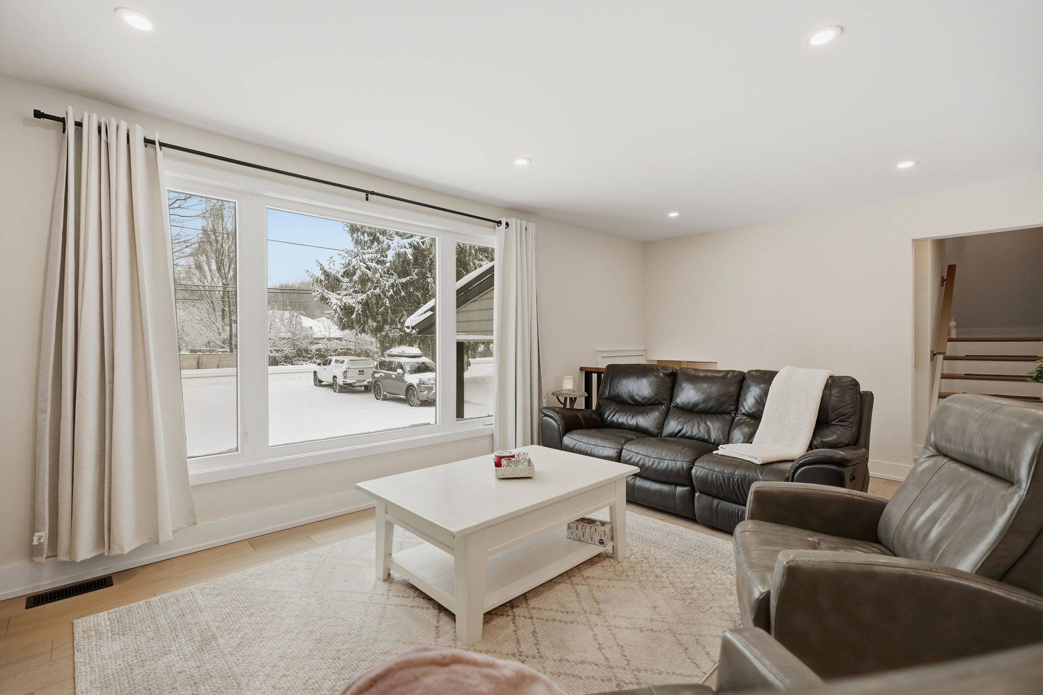 Pelham, ON L3C 3E4,1097 Pelham ST