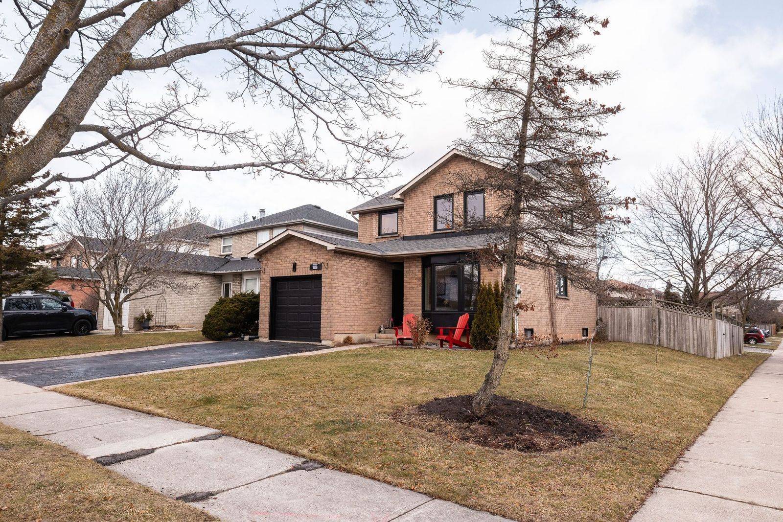 Burlington, ON L7M 3K8,3269 Woodcroft CRES