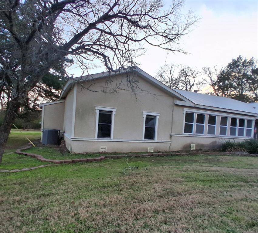 Quinlan, TX 75474,10070 Private Road 2333