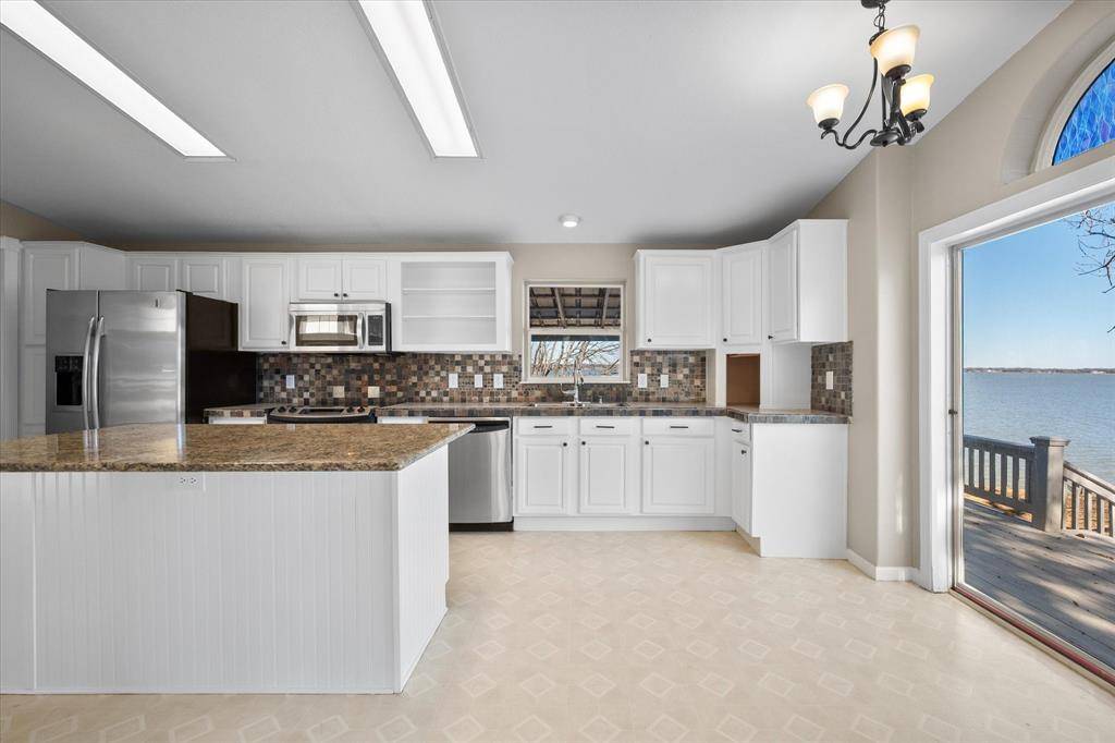 Corsicana, TX 75109,412 SE County Road 3048c