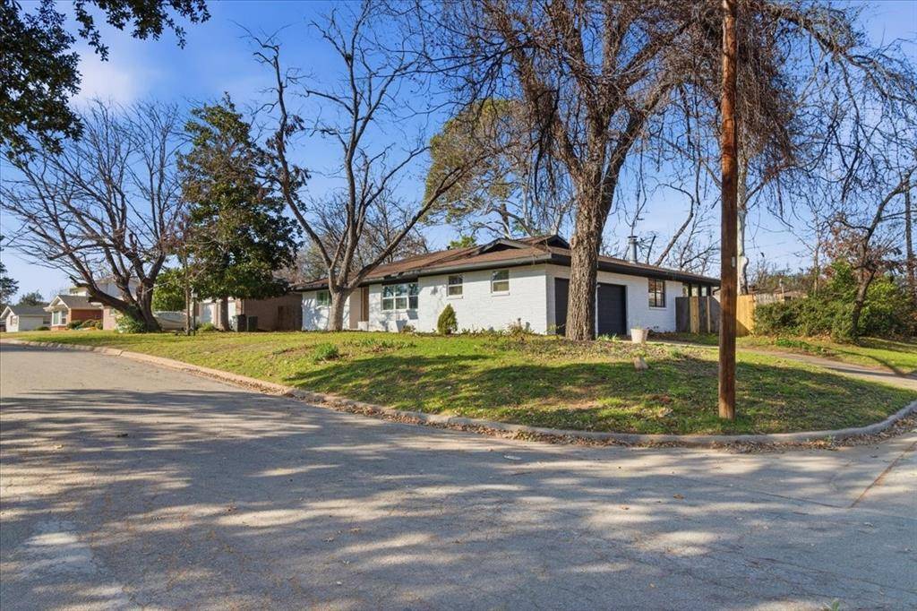 Arlington, TX 76013,1509 University Drive