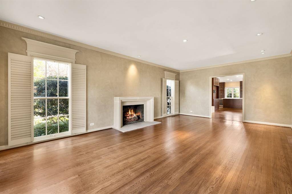 Dallas, TX 75225,6214 Deloache Avenue