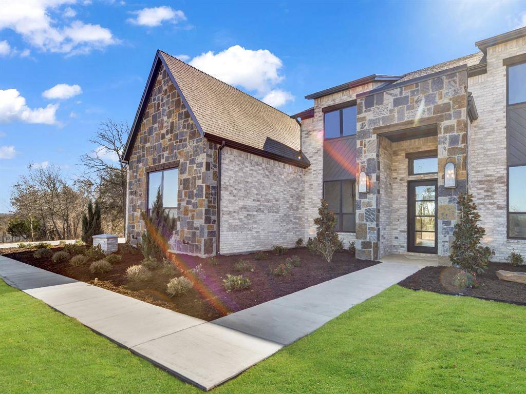 Weatherford, TX 76087,208 Dan Russell Bend