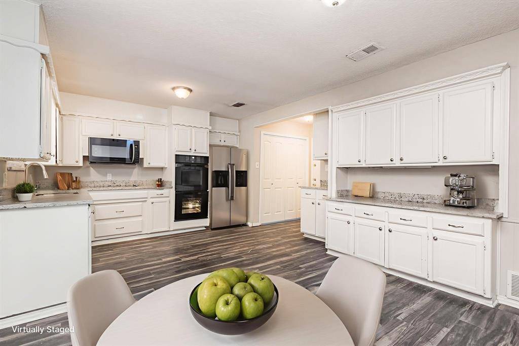 Hurst, TX 76054,736 Springhill Drive