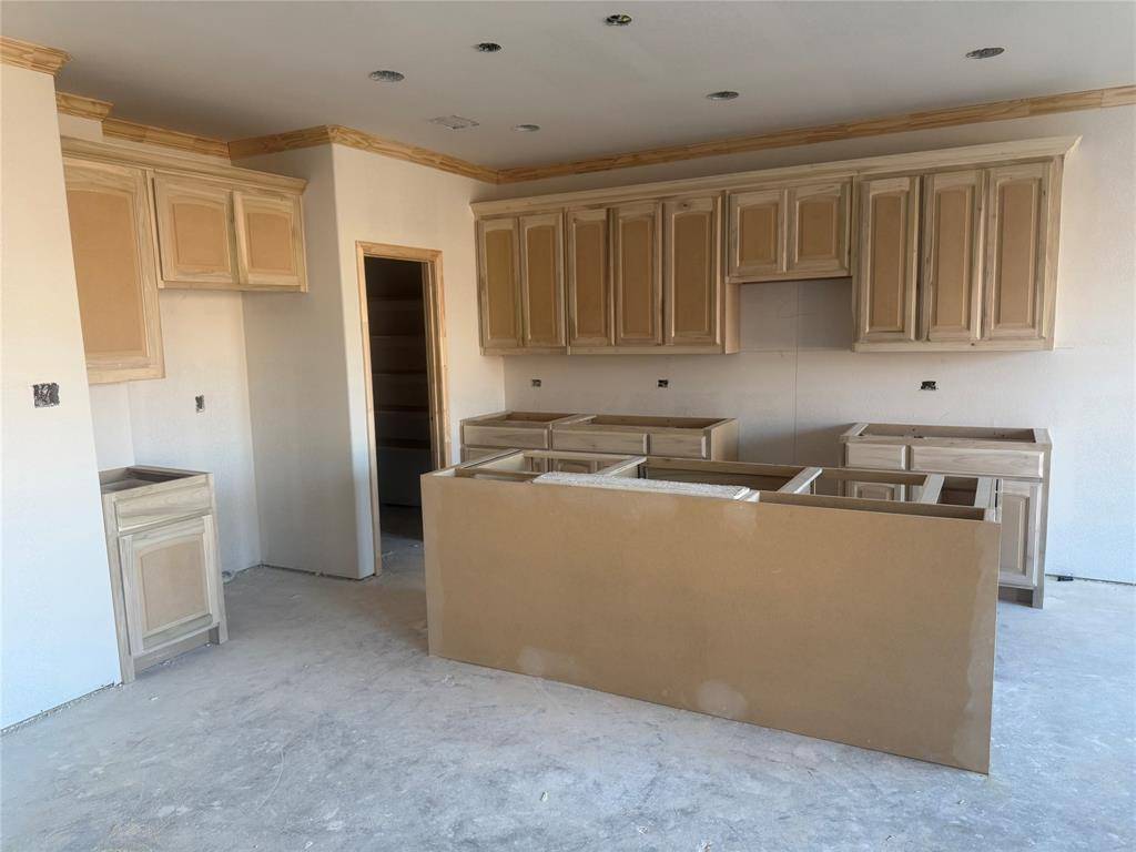 Cleburne, TX 76033,707 Bass Lake Lane