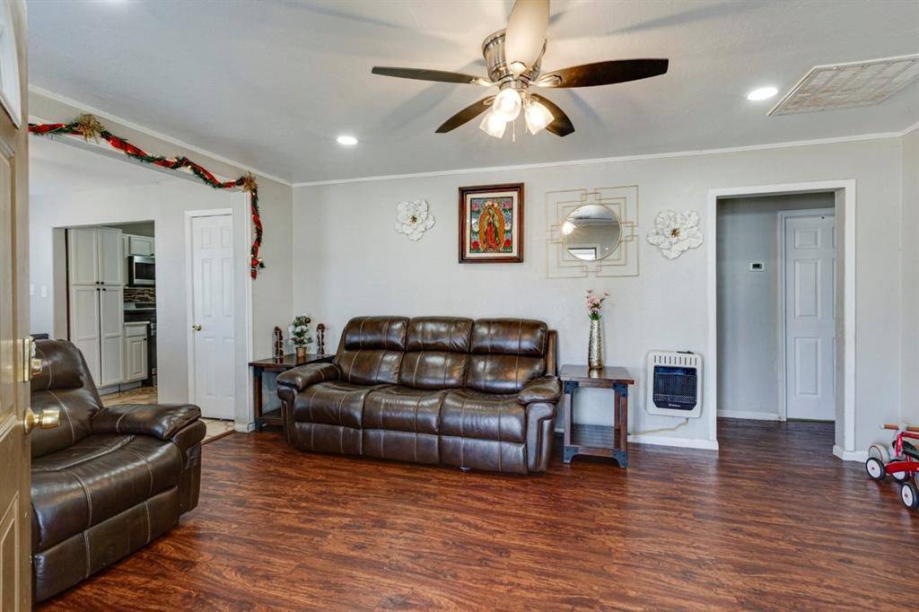 Dallas, TX 75217,1522 Traymore Avenue