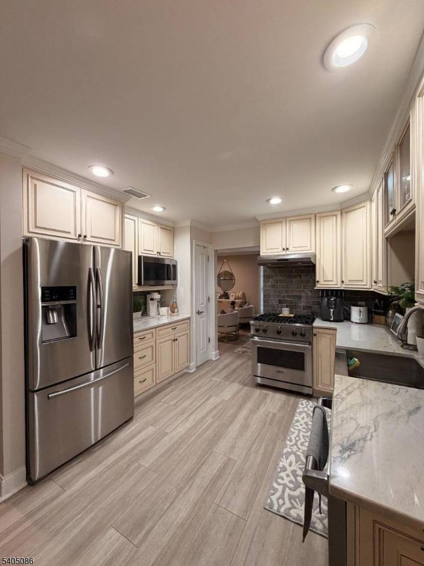 West Orange Twp., NJ 07052,252 Crescenzi Ct