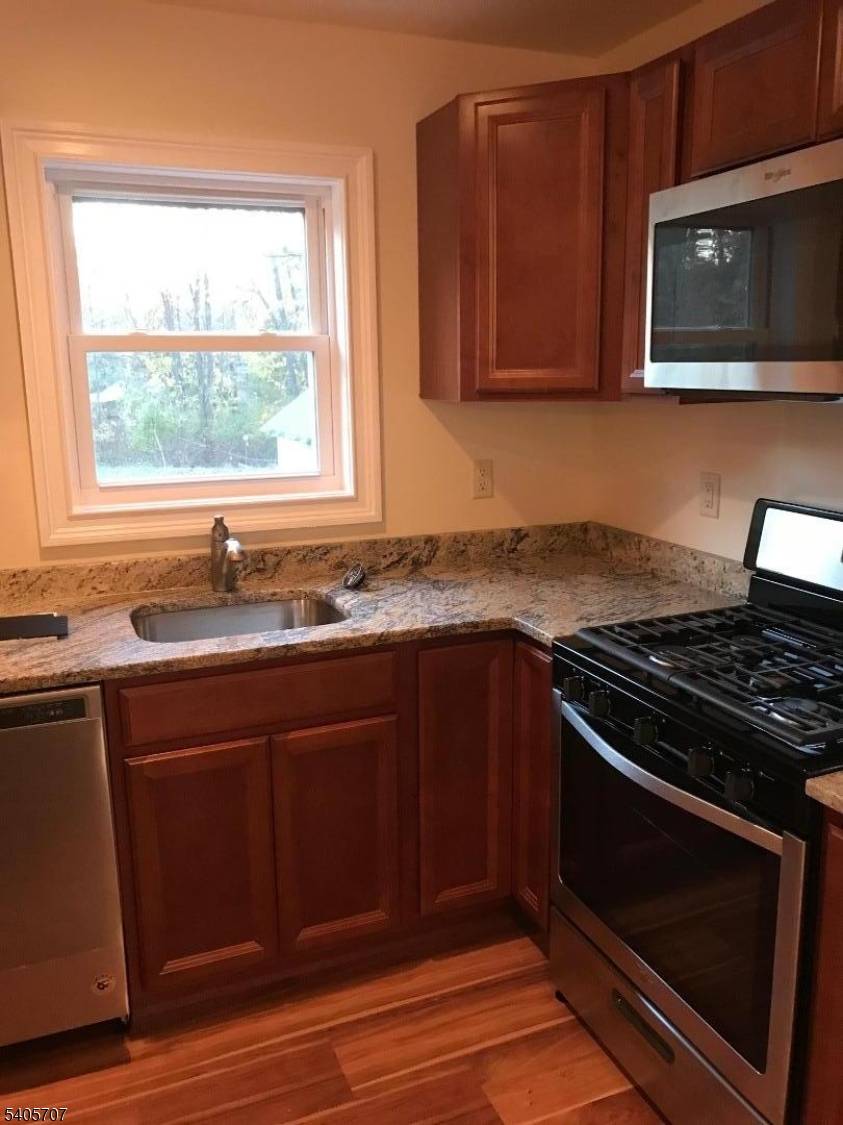 Mount Olive Twp., NJ 07828,10 Mount Olive Rd