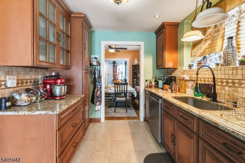 Roselle Boro, NJ 07203,414 Martin St