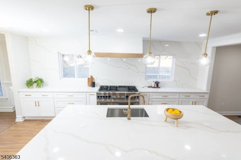 Warren Twp., NJ 07059,13 Sycamore Way