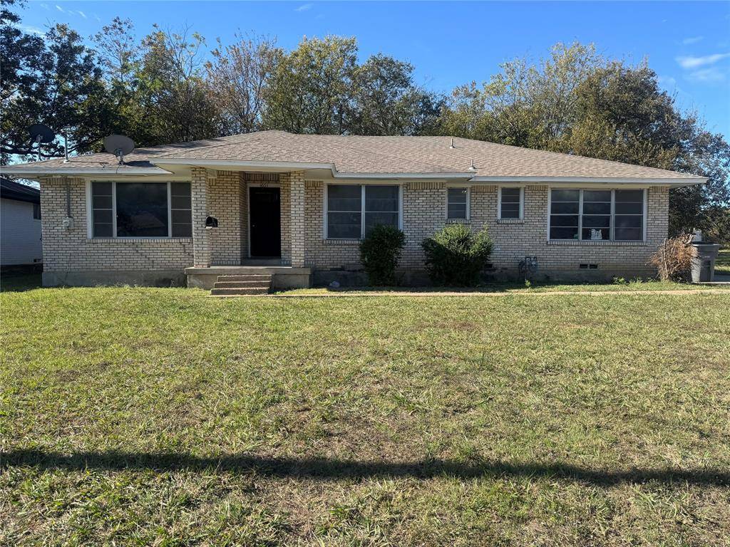 Dallas, TX 75216,4651 C L Veasey Boulevard