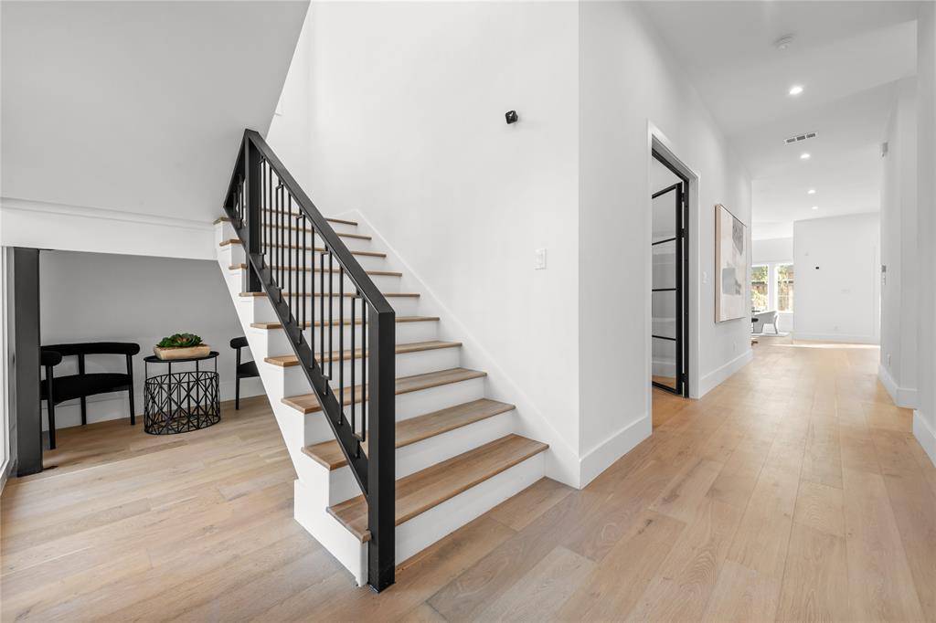 Dallas, TX 75229,4426 Bonham Street