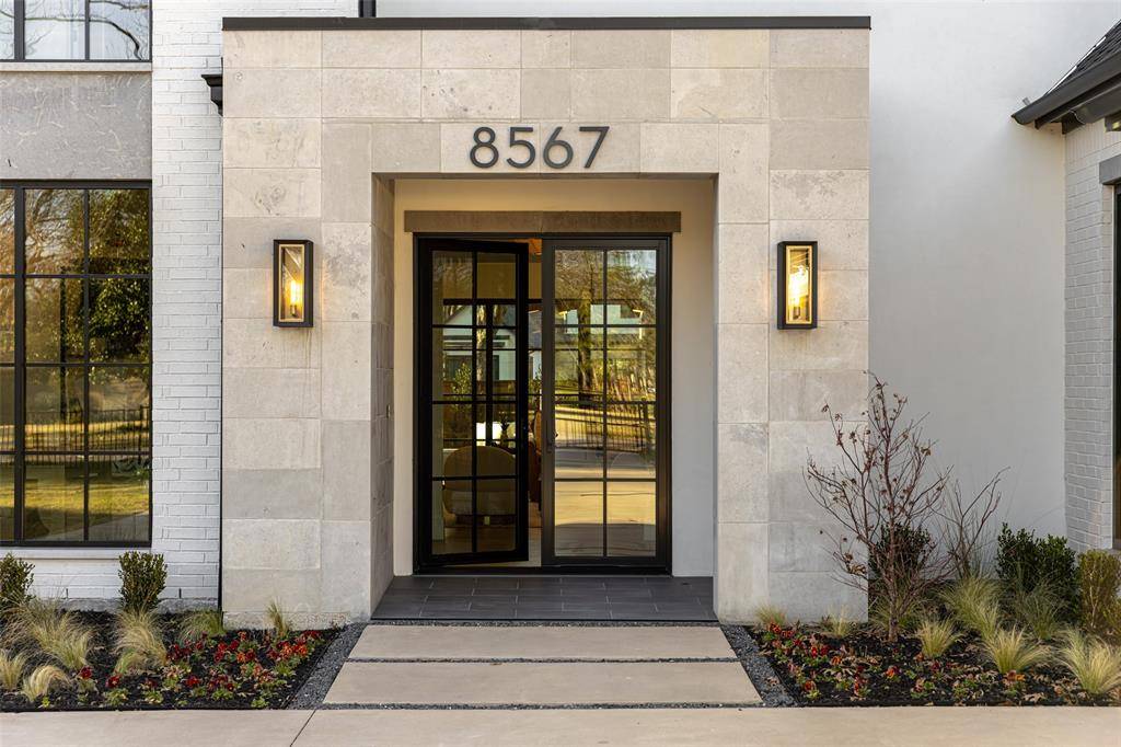 Dallas, TX 75218,8567 Santa Clara Drive