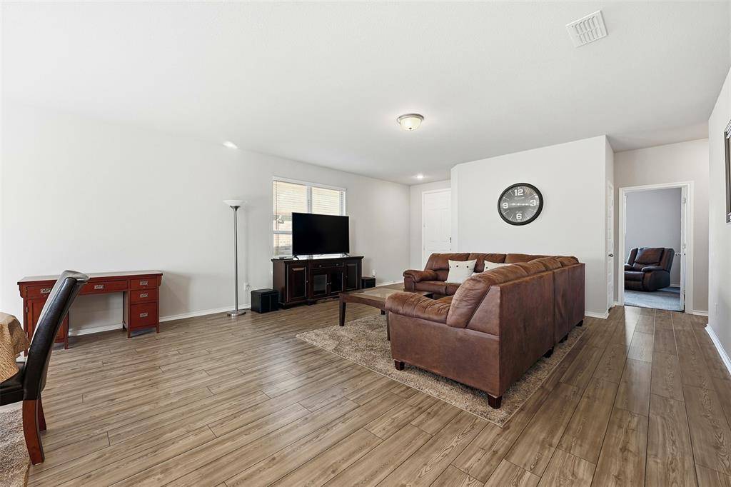 Waxahachie, TX 75167,2249 Burning Bush Lane