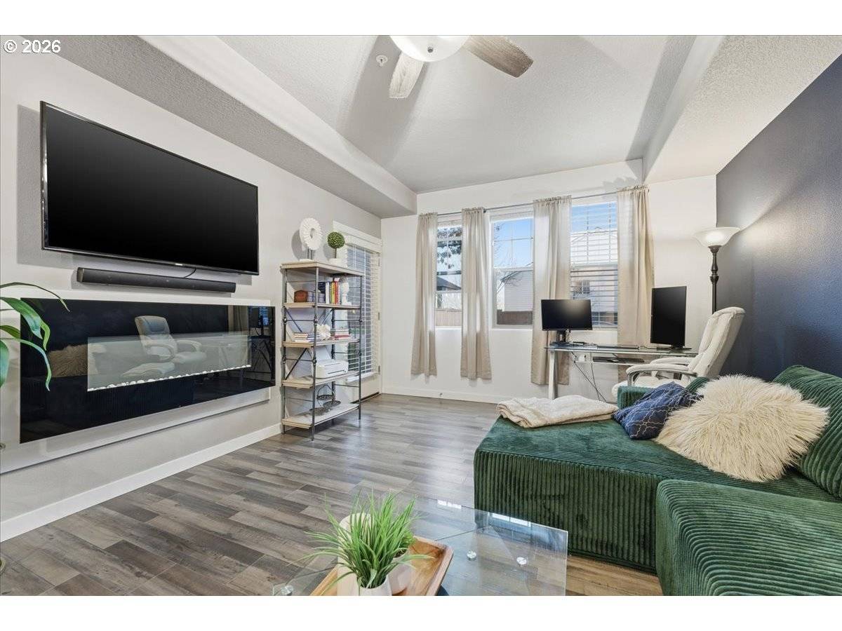 Portland, OR 97229,16449 NW CHADWICK WAY #108