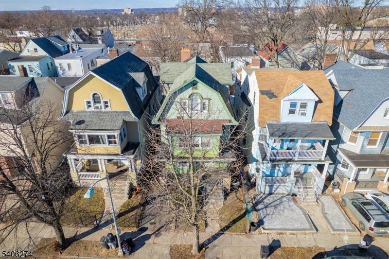 East Orange City, NJ 07018,199 Hollywood Ave #1