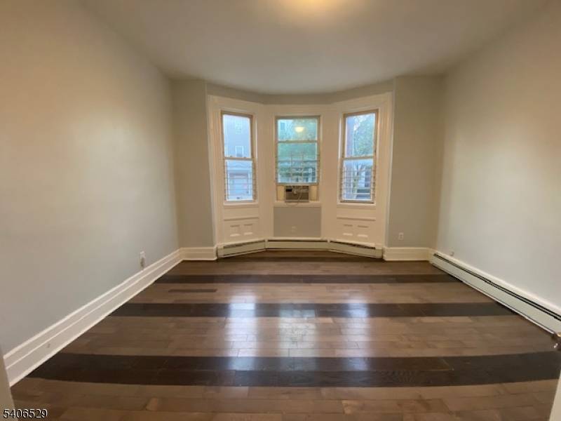 Newark City, NJ 07103,266 Littleton Ave