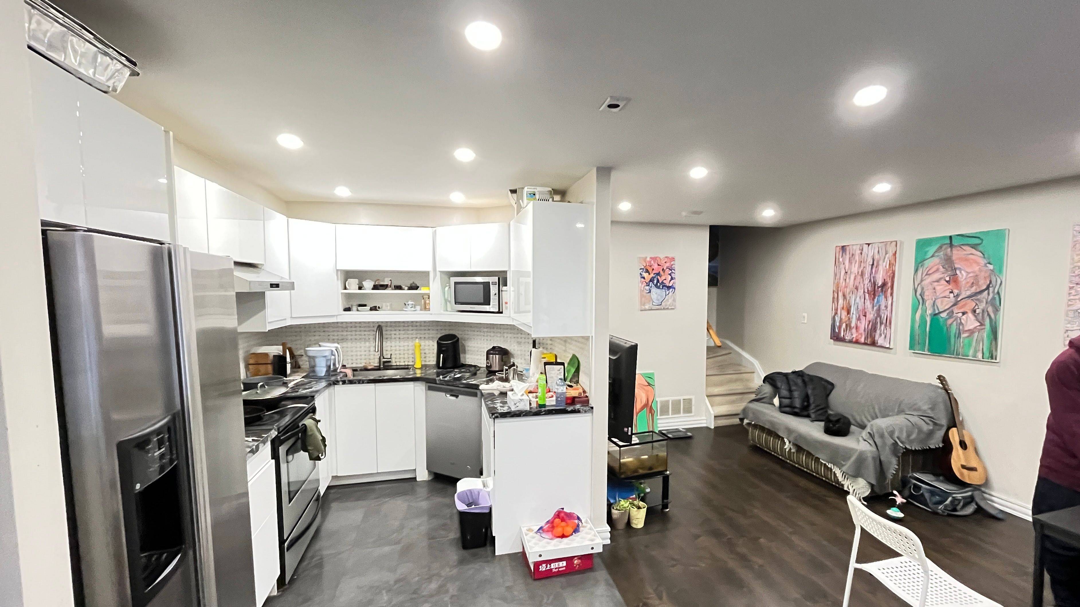 Vaughan, ON L4J 8J7,151 Townsgate DR