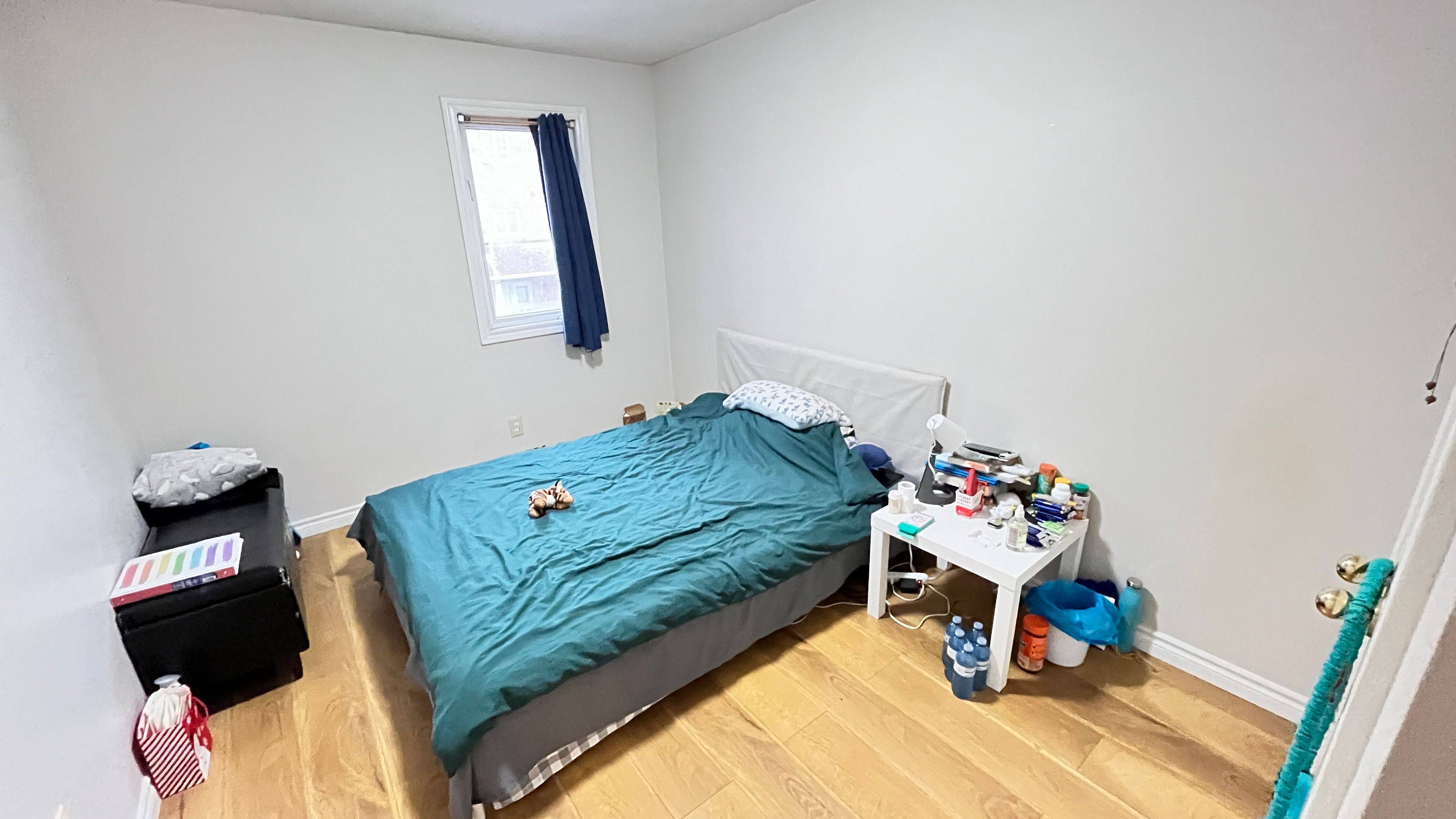 Vaughan, ON L4J 8J7,151 Townsgate DR