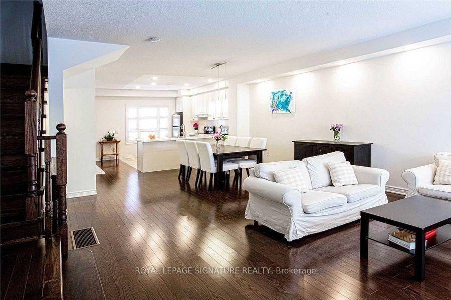 Oakville, ON L6H 7P1,2460 Prince Michael and Dundas DR #32