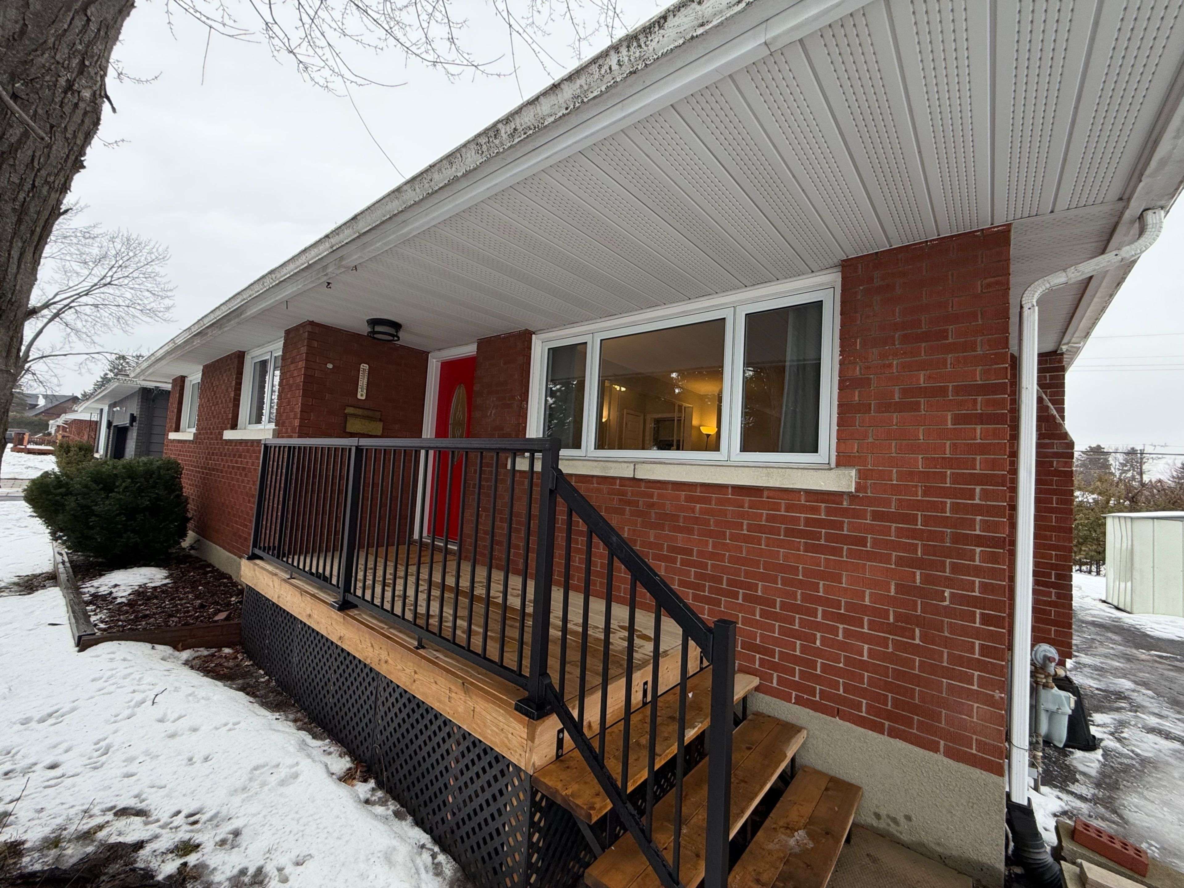 South Of Baseline To Knoxdale, ON K2G 1B6,7 Roundhay DR