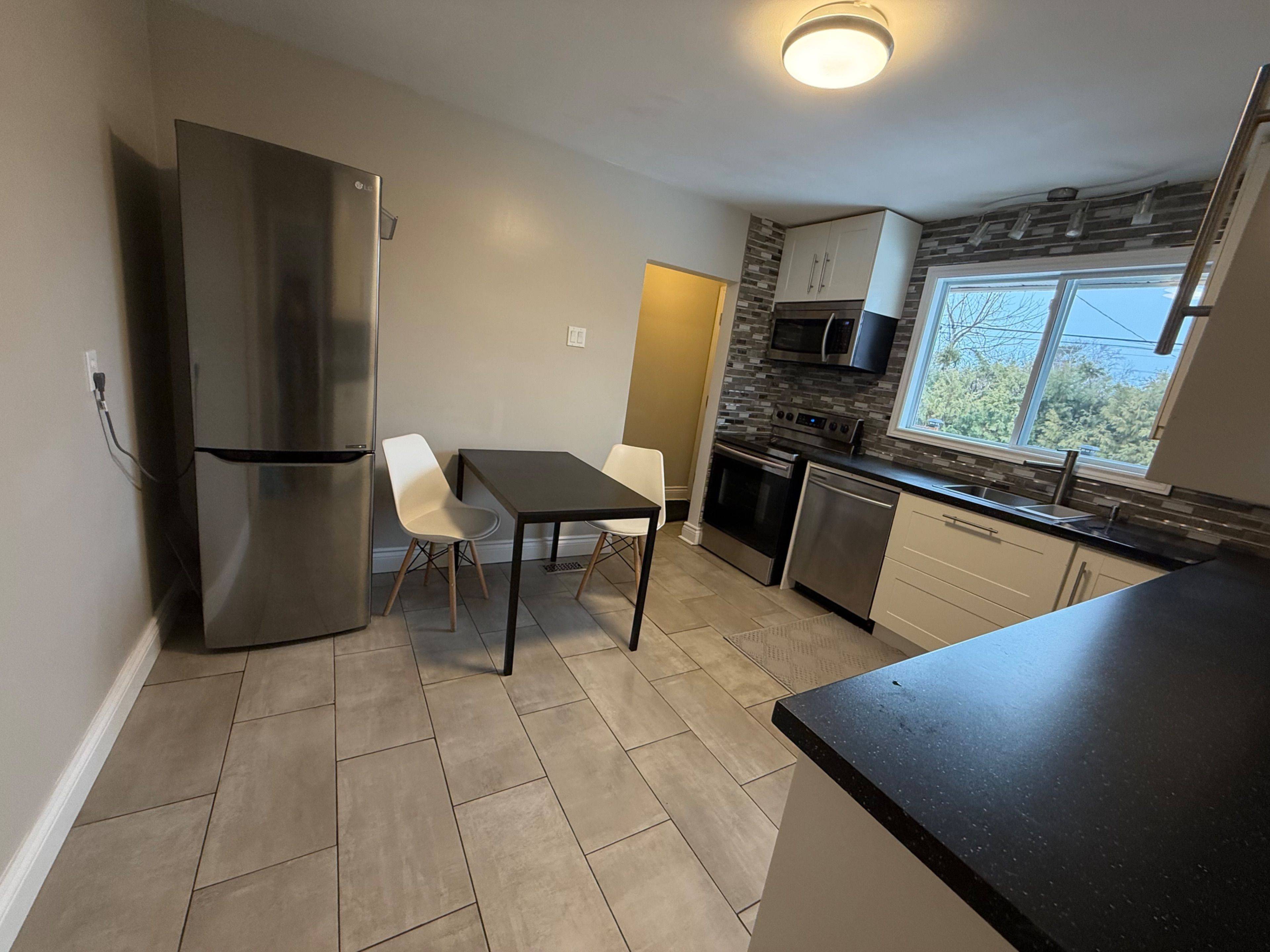 South Of Baseline To Knoxdale, ON K2G 1B6,7 Roundhay DR