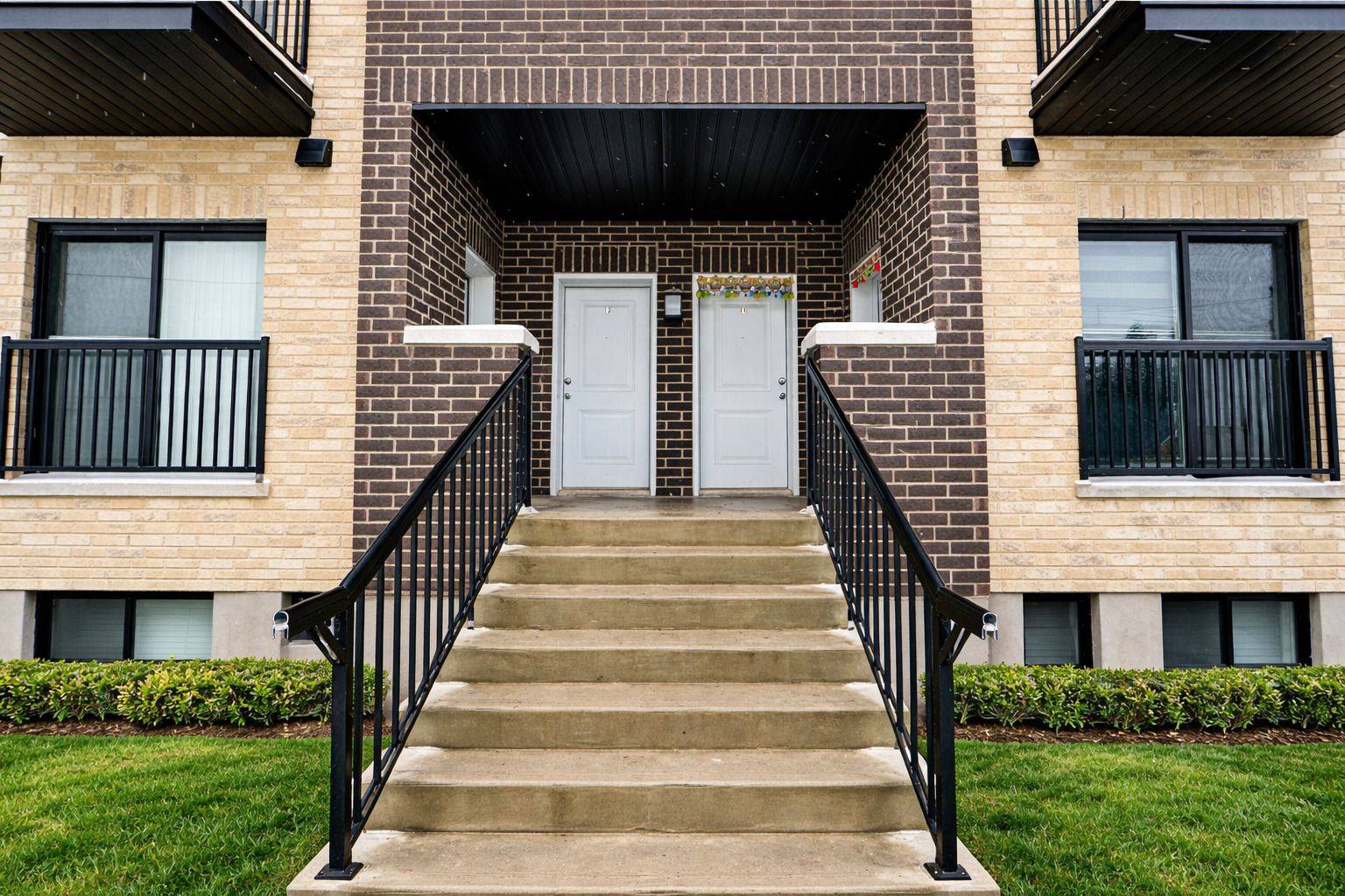 Kitchener, ON N2M 0C3,600 Victoria ST S #10