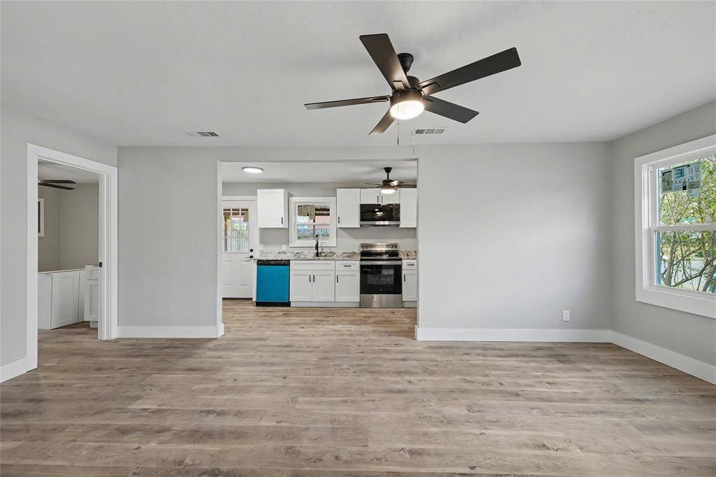 Fort Worth, TX 76105,4220 Ramey Avenue