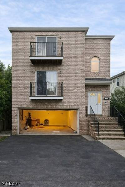 Newark City, NJ 07108,56-58 Kent St