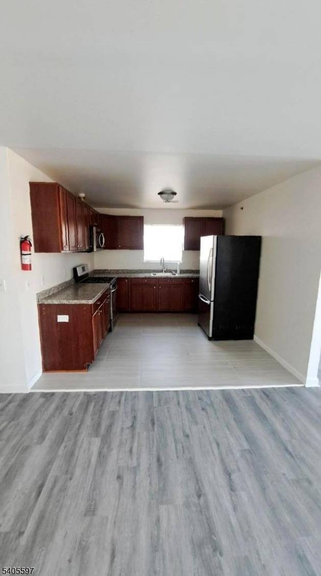 Newark City, NJ 07108,56-58 Kent St