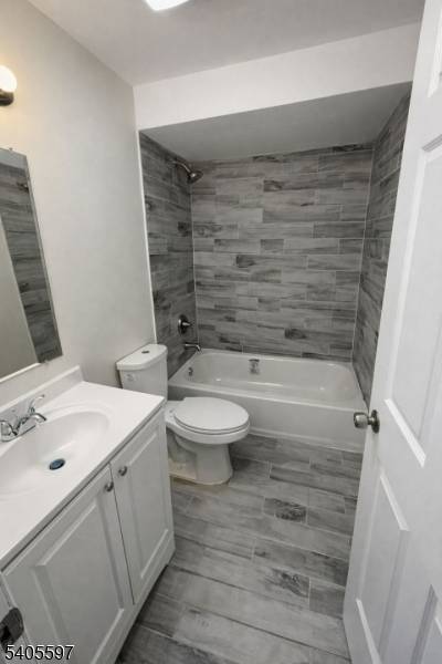 Newark City, NJ 07108,56-58 Kent St