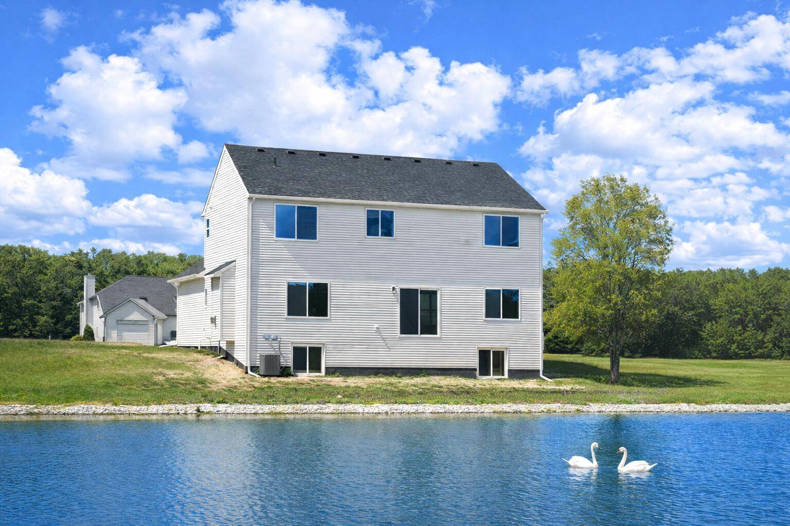 Belleville, MI 48111,7177 Belle Pointe DR