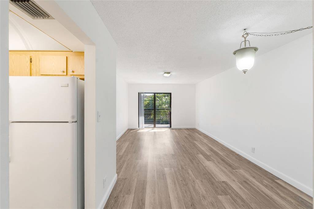 Sunrise, FL 33351,3720 N Pine Island Rd #333