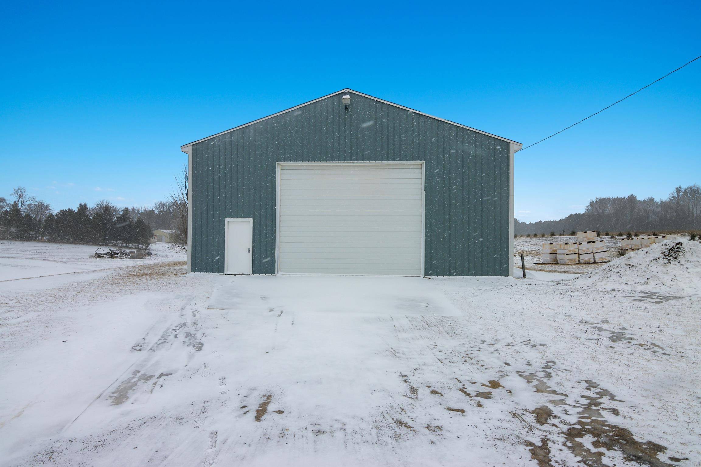 Williamsburg, MI 49690,8392 Monarch LN