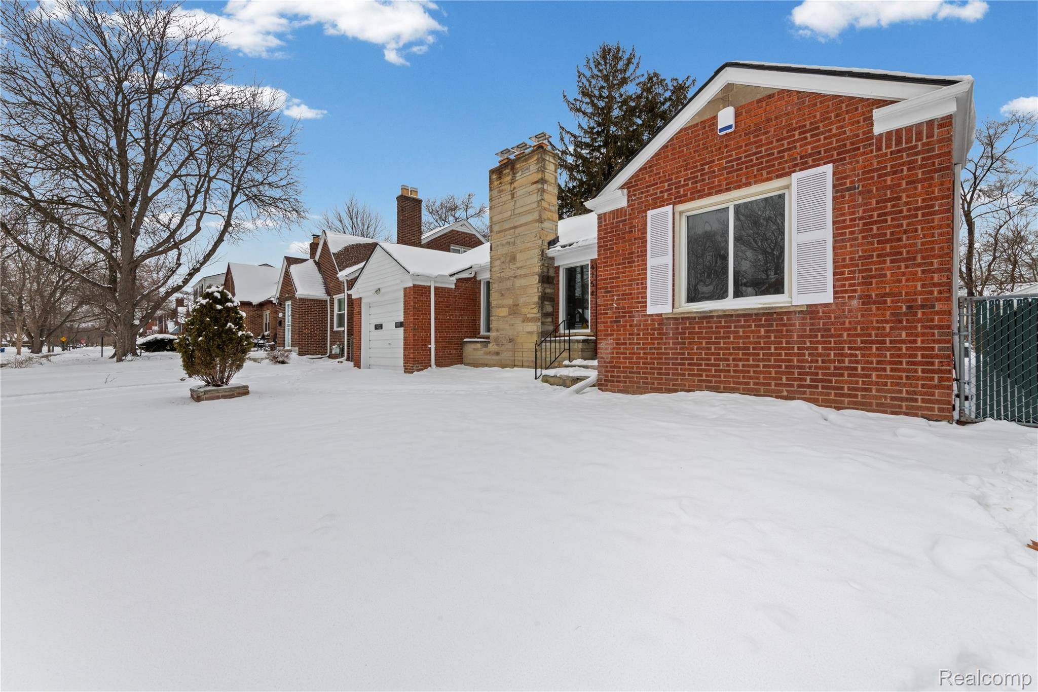 Detroit, MI 48224,4154 Grayton ST