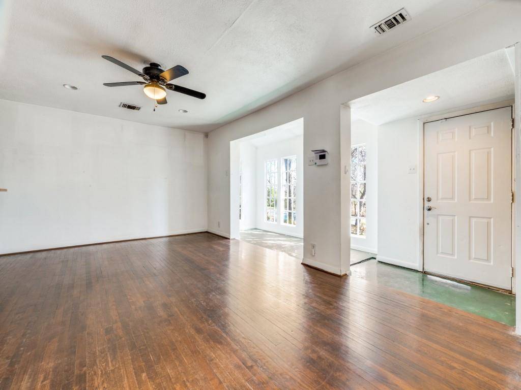 Dallas, TX 75223,6823 E Grand Avenue