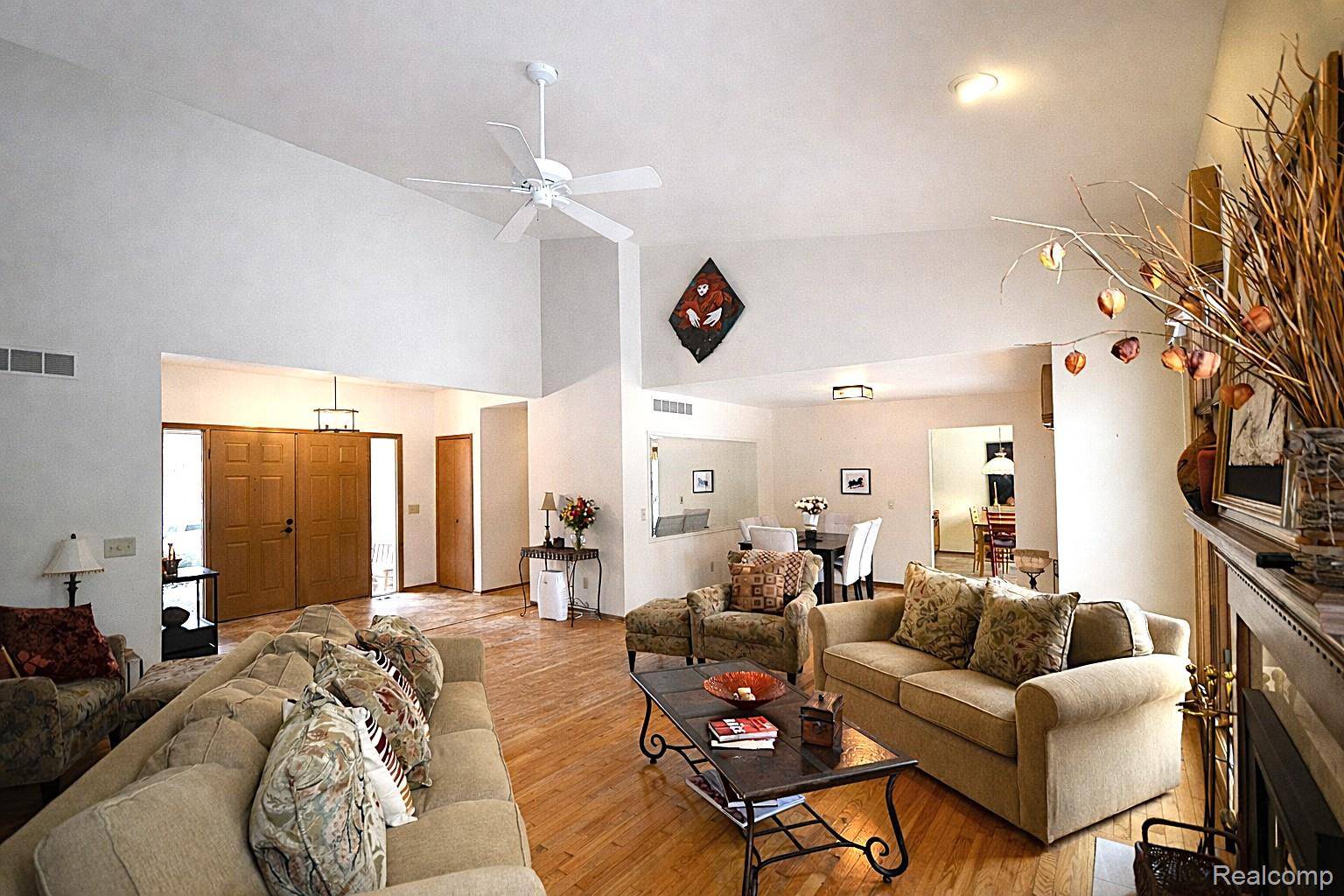 Bloomfield Hills, MI 48302,2171 Kemp RD