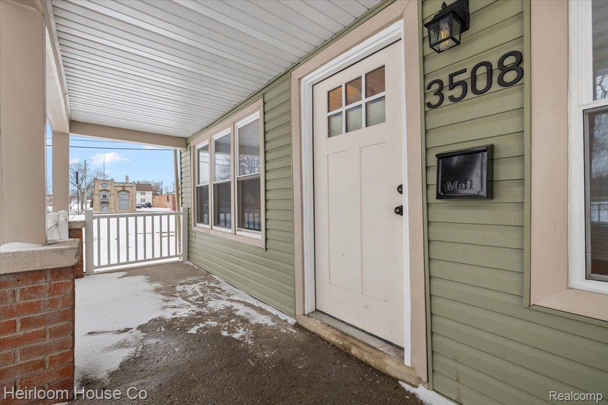 Detroit, MI 48214,3508 Parker ST