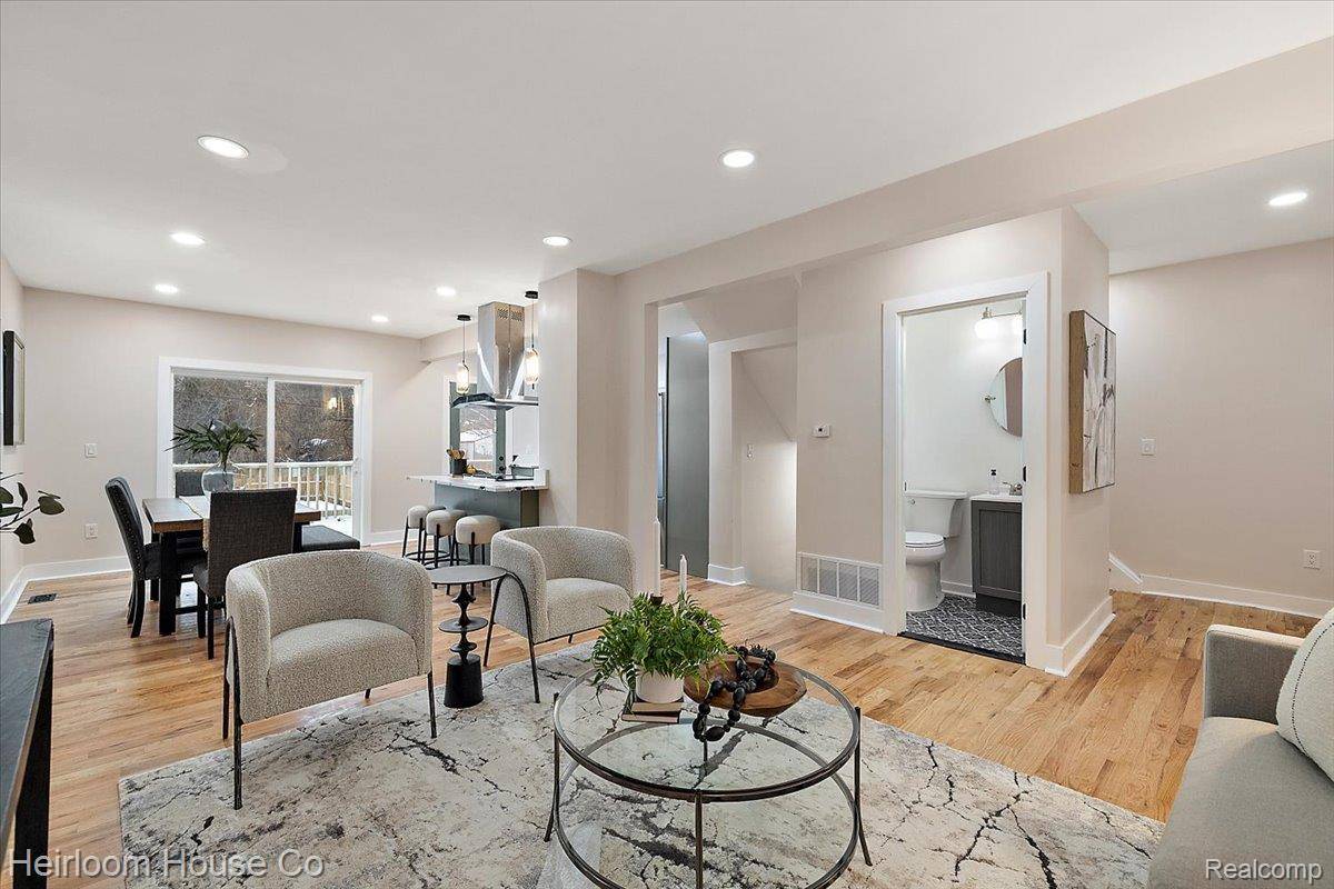 Detroit, MI 48214,3508 Parker ST