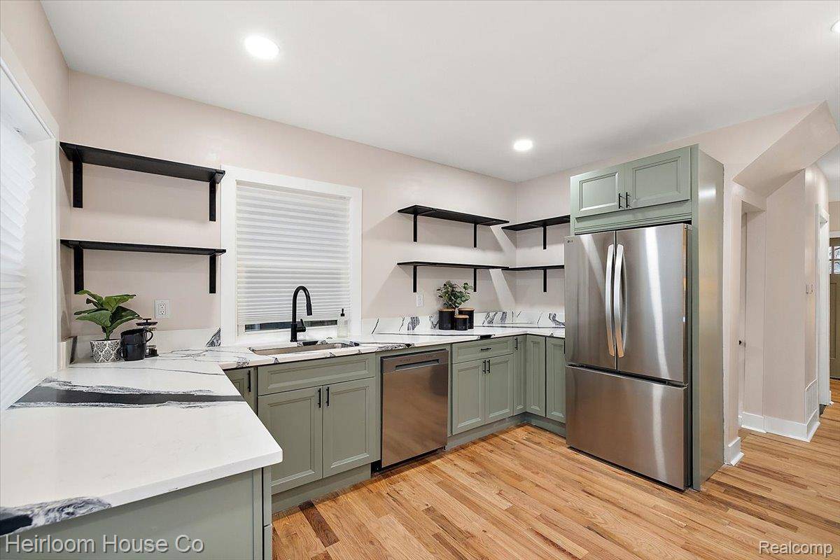 Detroit, MI 48214,3508 Parker ST