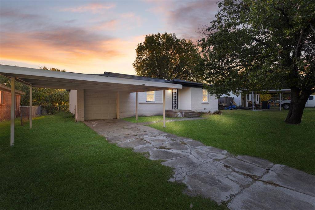 White Settlement, TX 76108,537 June Drive