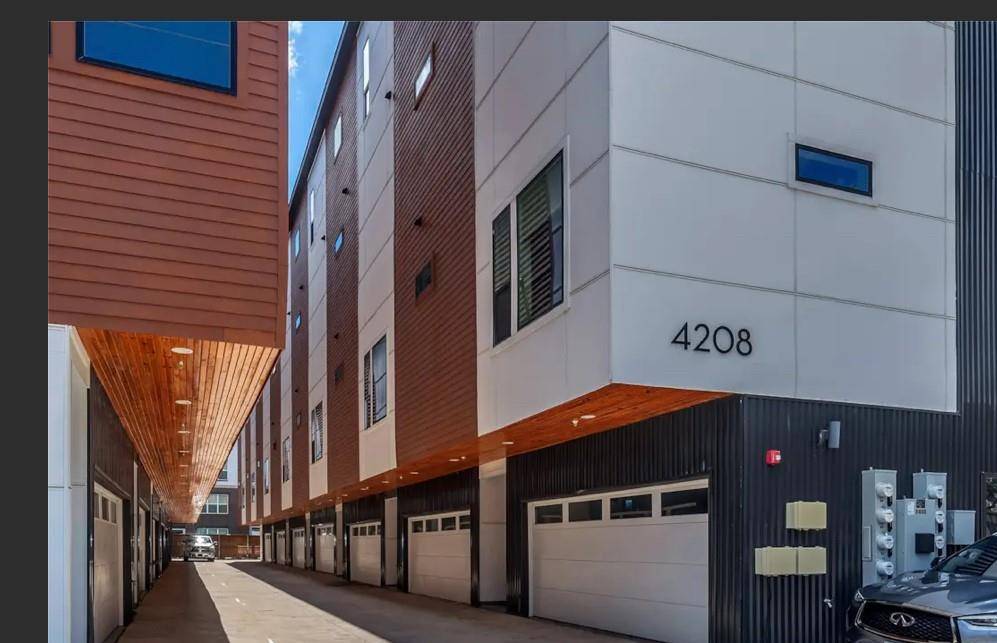 4208 Live Oak Street #104, Dallas, TX 75204