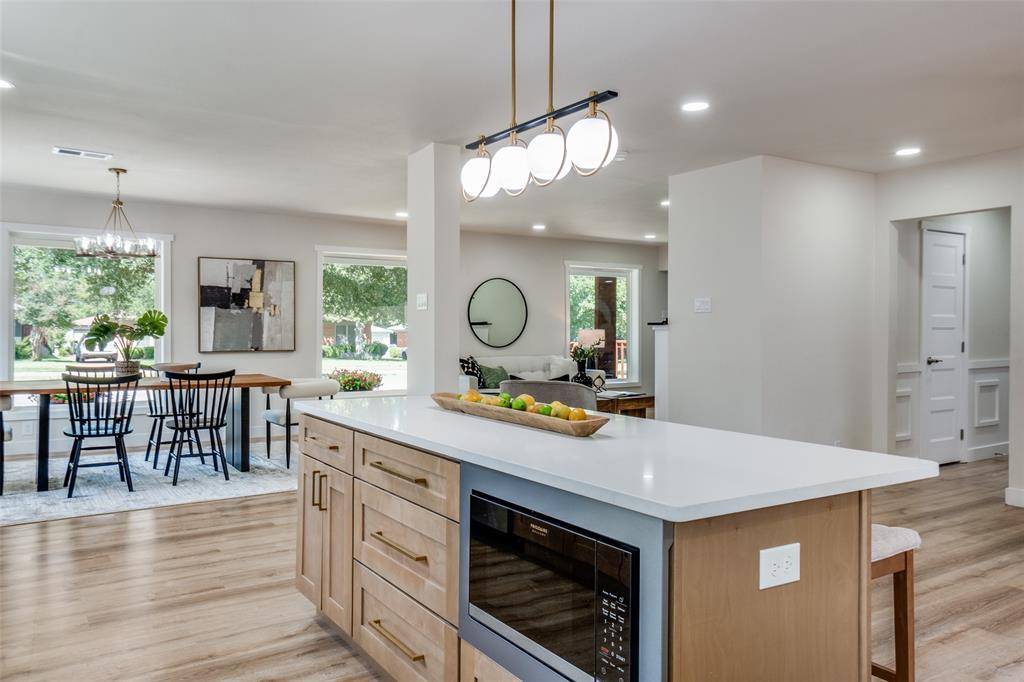 Dallas, TX 75218,237 Easton Road