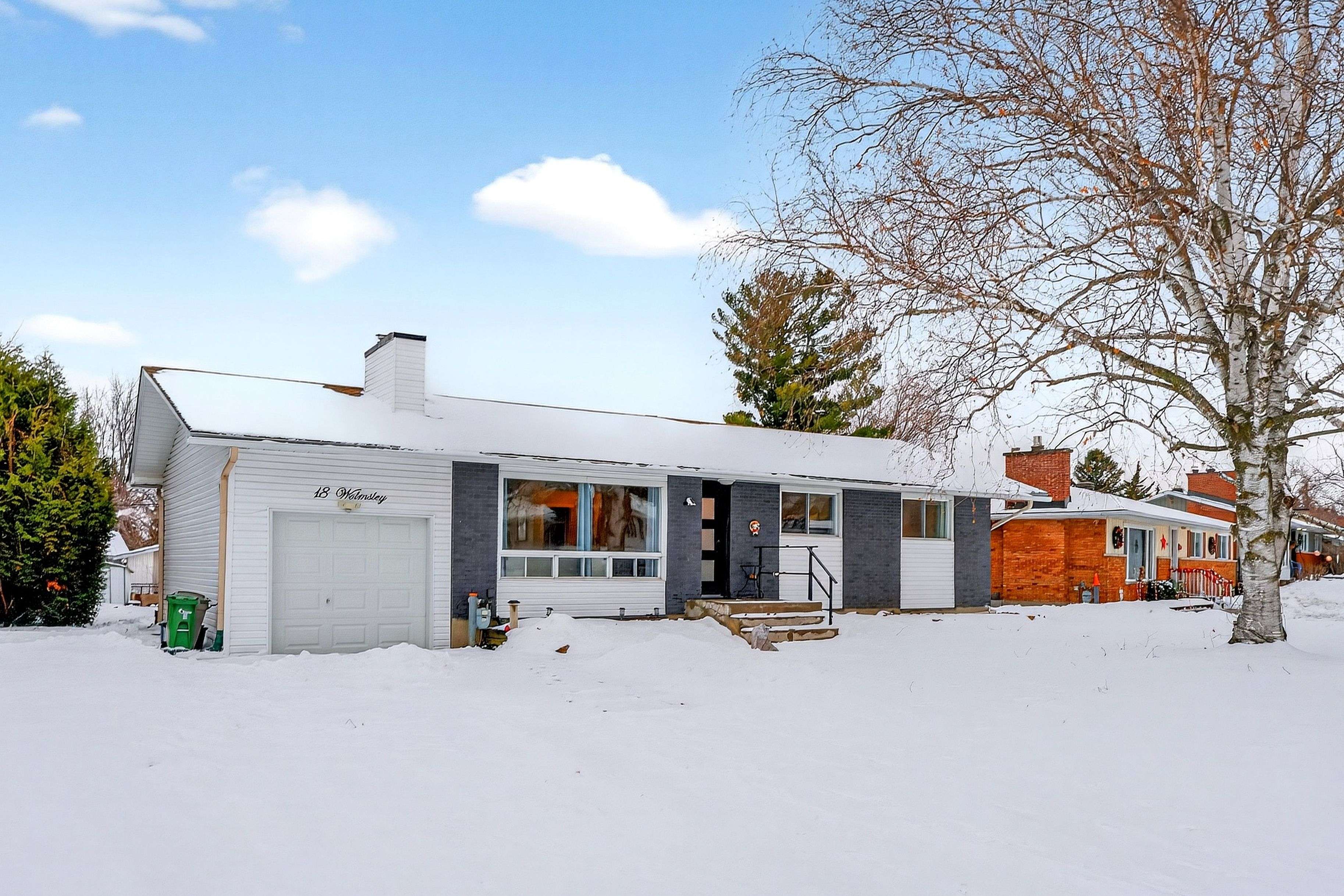 Meadowlands - Crestview And Area, ON K2G 1J4,18 Wolmsley CRES