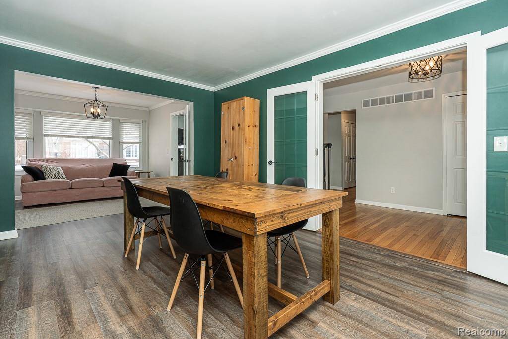 Clinton Township, MI 48038,39802 Sunderland DR