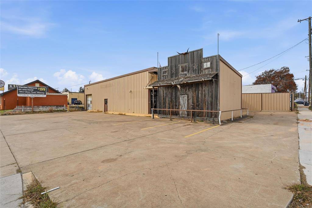 Waco, TX 76701,1801 Franklin Avenue